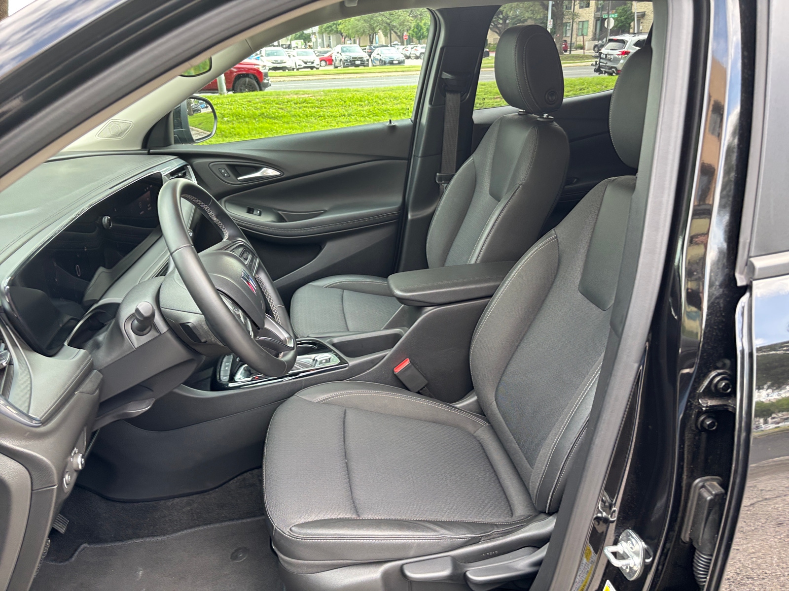 Thumbnail: 2025 Buick Encore GX - 2