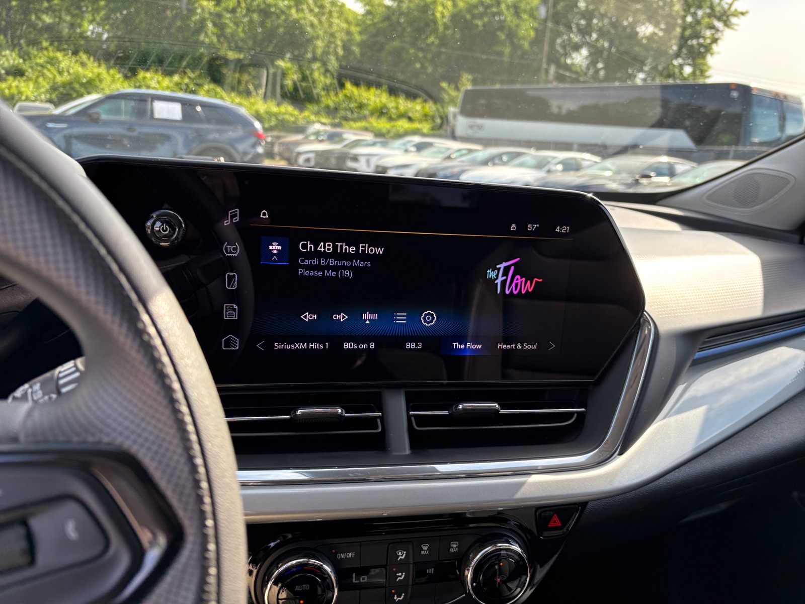 Thumbnail: 2025 Chevrolet Trax - 4