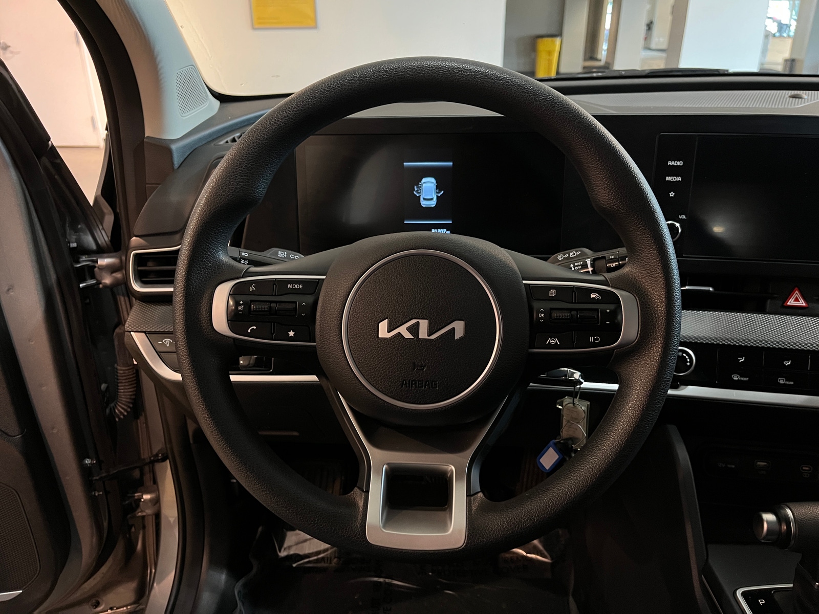 Thumbnail: 2025 Kia Sportage - 5