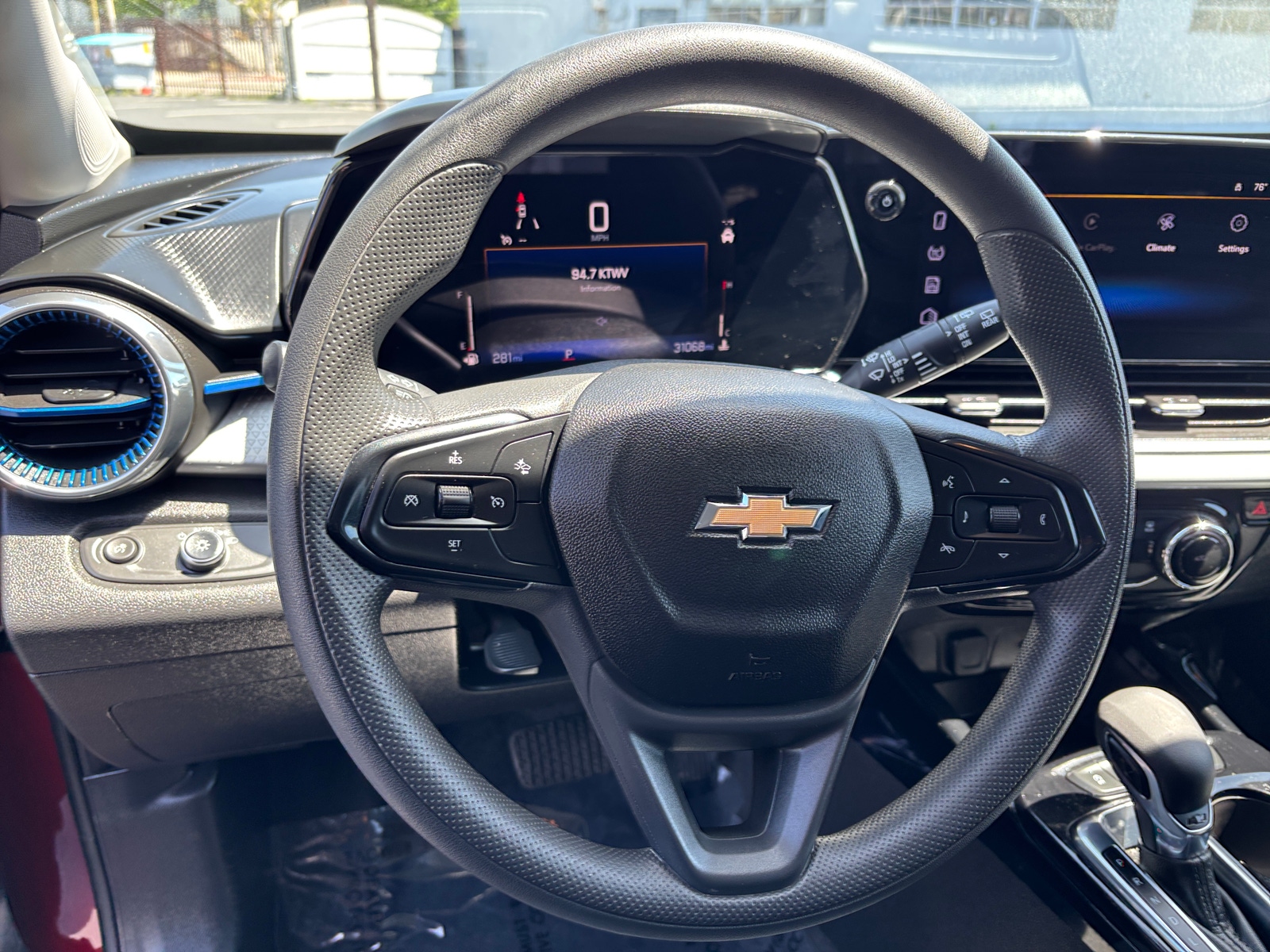 Thumbnail: 2025 Chevrolet Trax - 5