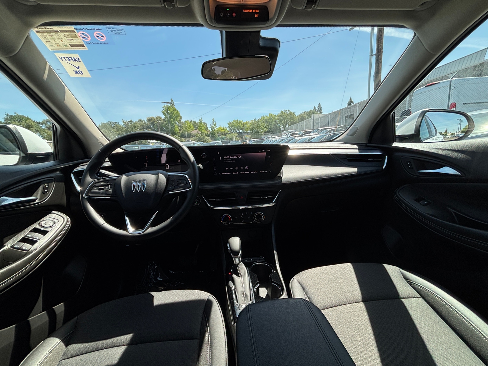 Thumbnail: 2025 Buick Encore GX - 3