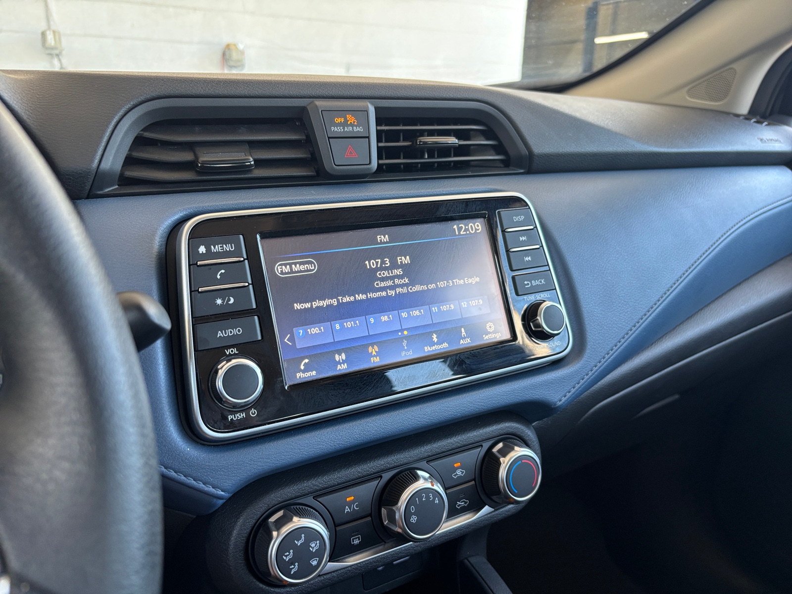 Thumbnail: 2025 Nissan Versa - 4