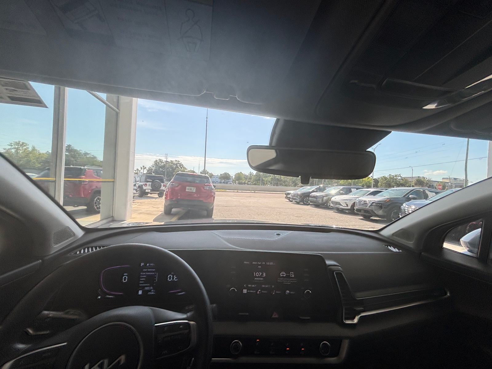 Thumbnail: 2025 Kia Sportage - 3