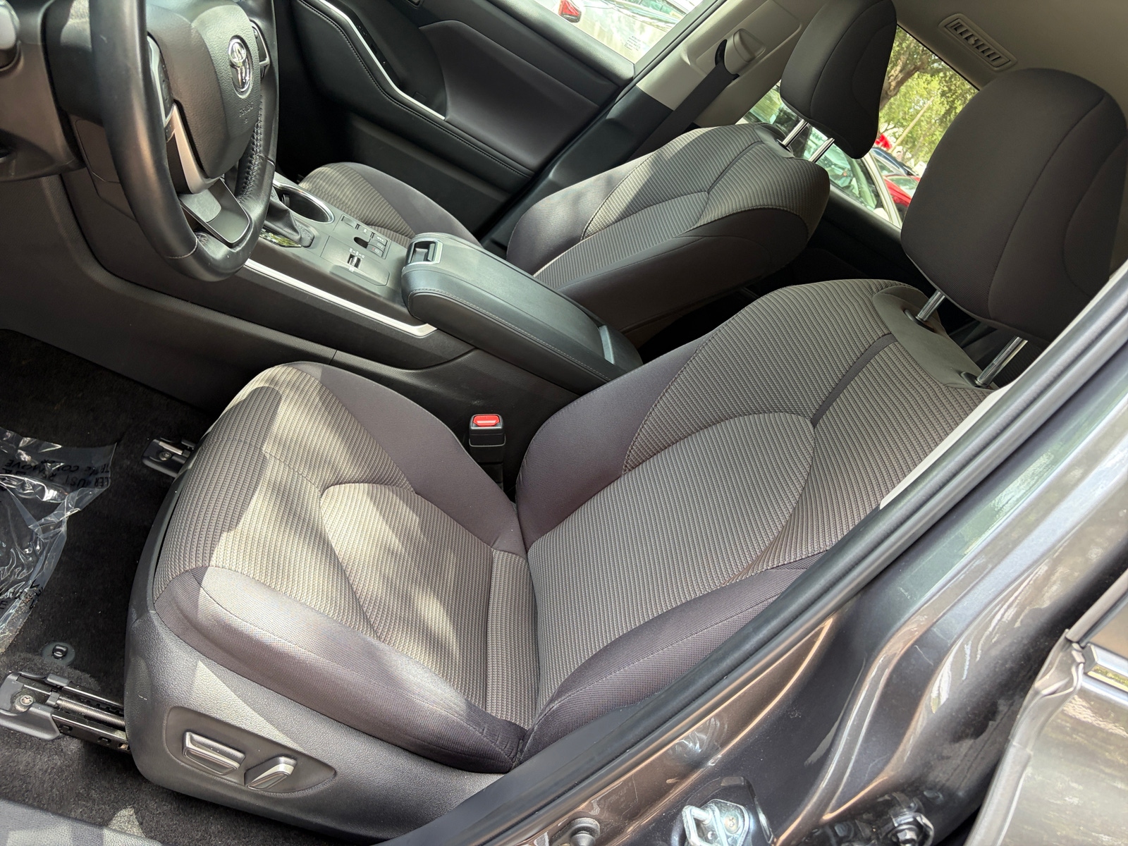 Thumbnail: 2025 Toyota Highlander - 2