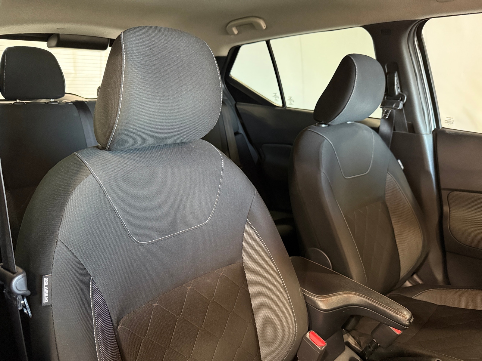 Thumbnail: 2020 Nissan Kicks - 2