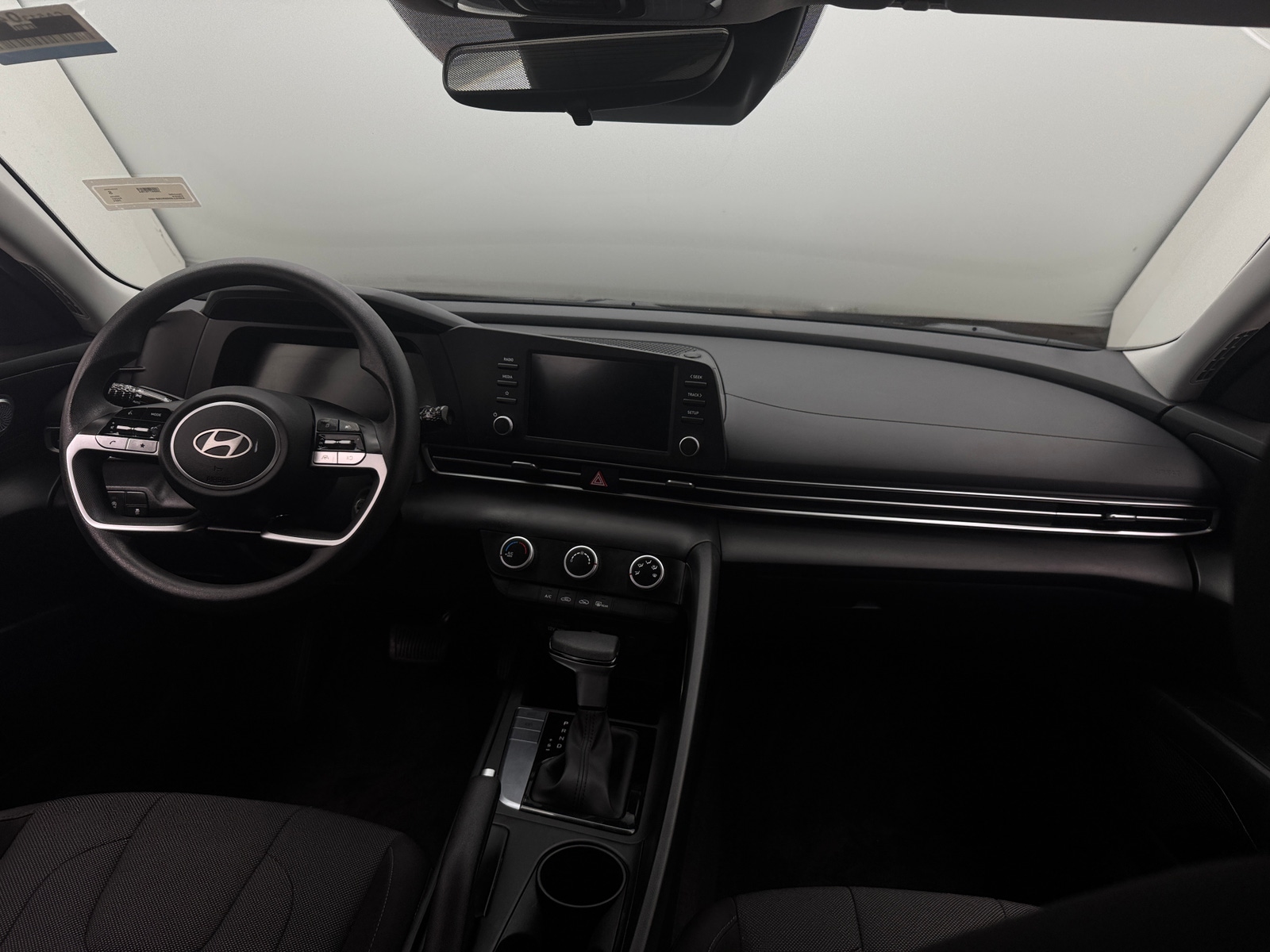 Thumbnail: 2024 Hyundai Elantra - 3