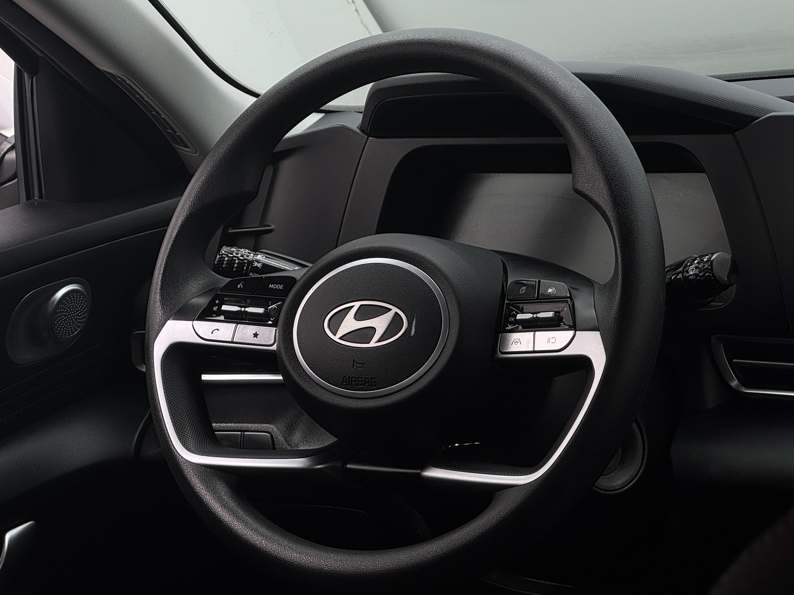 Thumbnail: 2024 Hyundai Elantra - 5