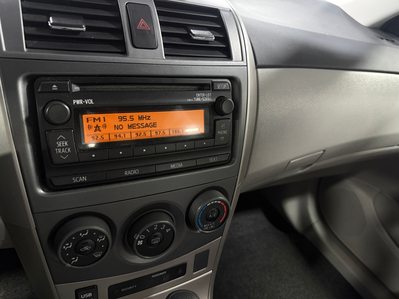 Thumbnail: 2012 Toyota Corolla - 4