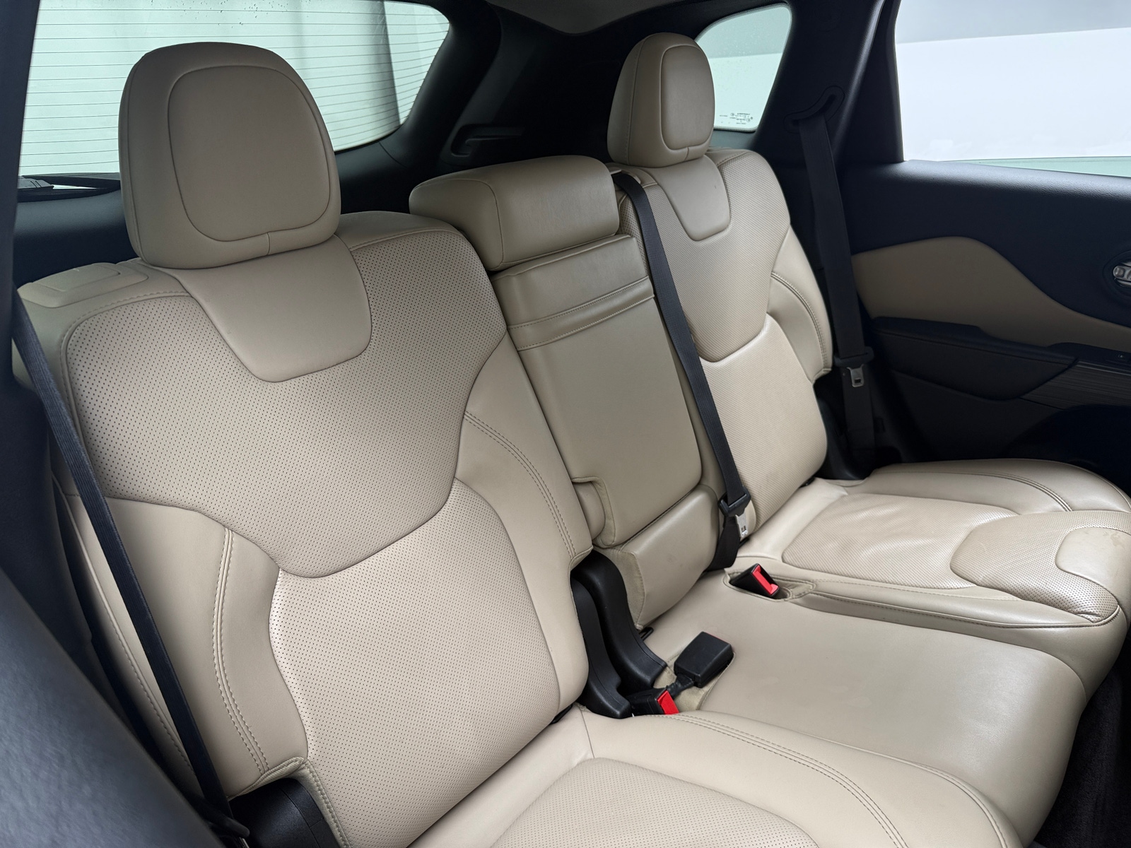 Thumbnail: 2016 Jeep Cherokee - 5