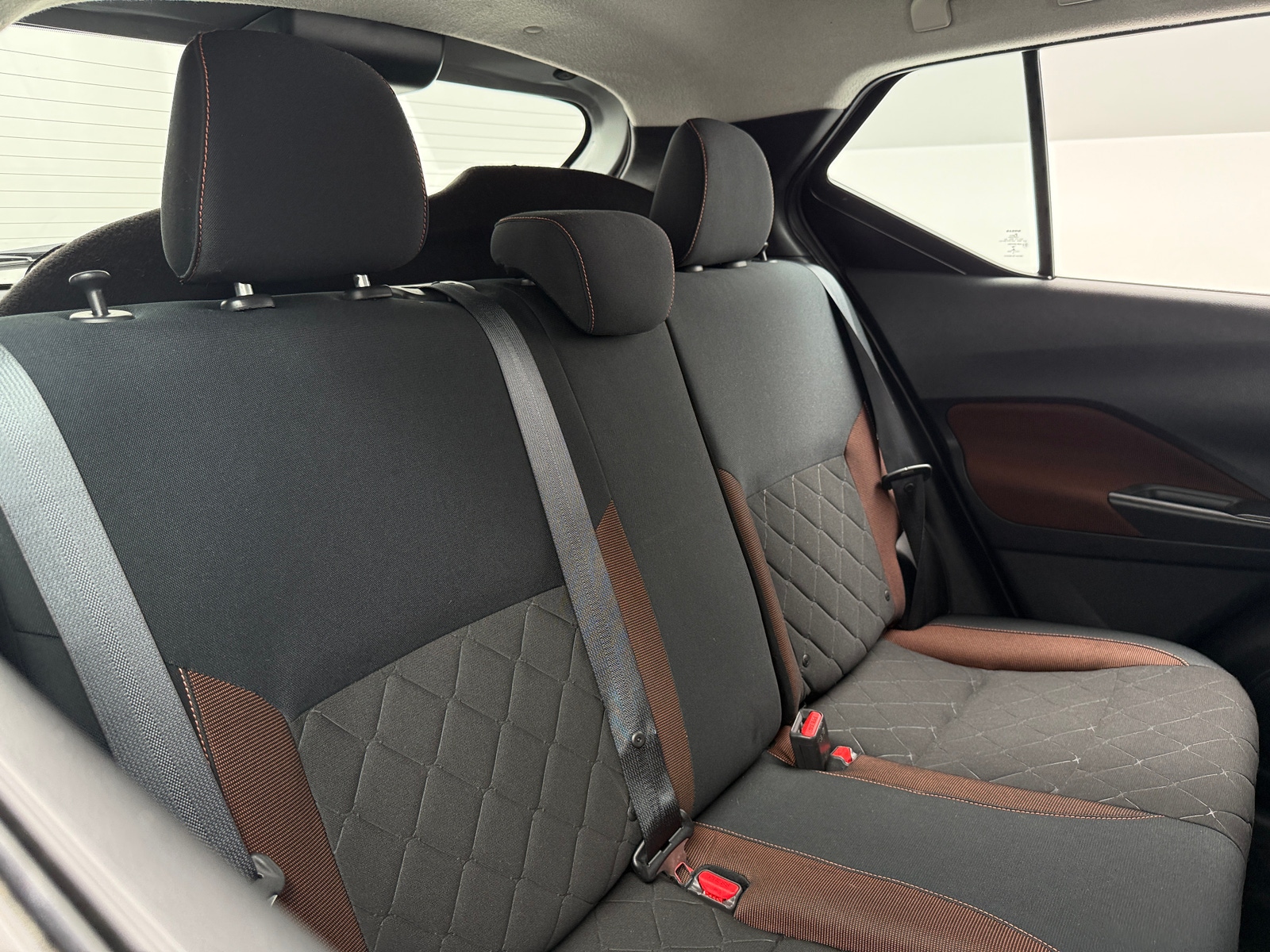 Thumbnail: 2018 Nissan Kicks - 6