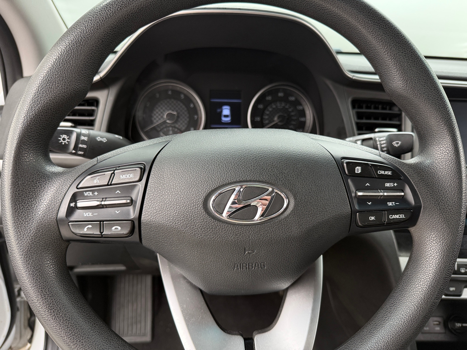 Thumbnail: 2020 Hyundai Elantra - 5