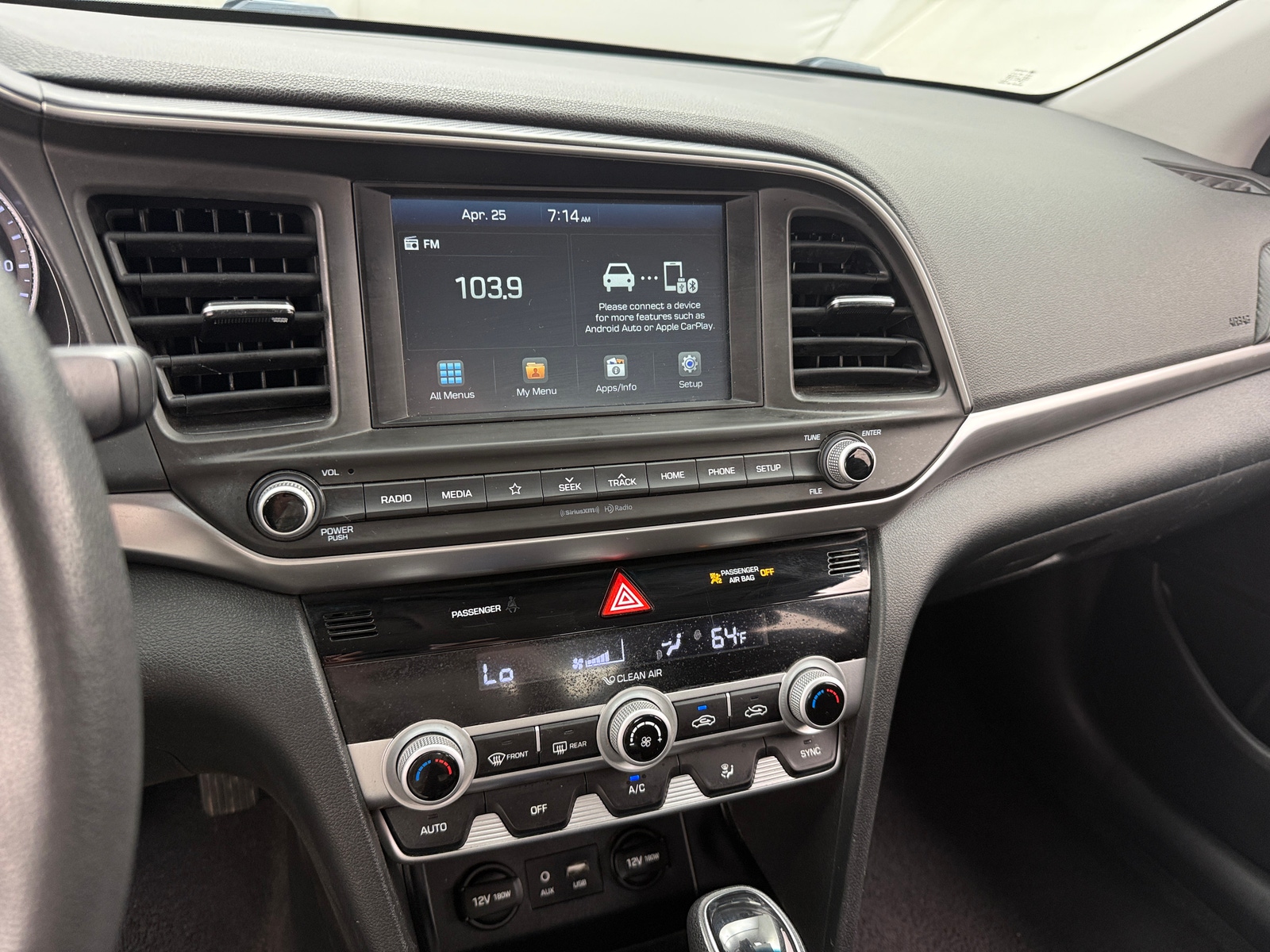 Thumbnail: 2020 Hyundai Elantra - 4