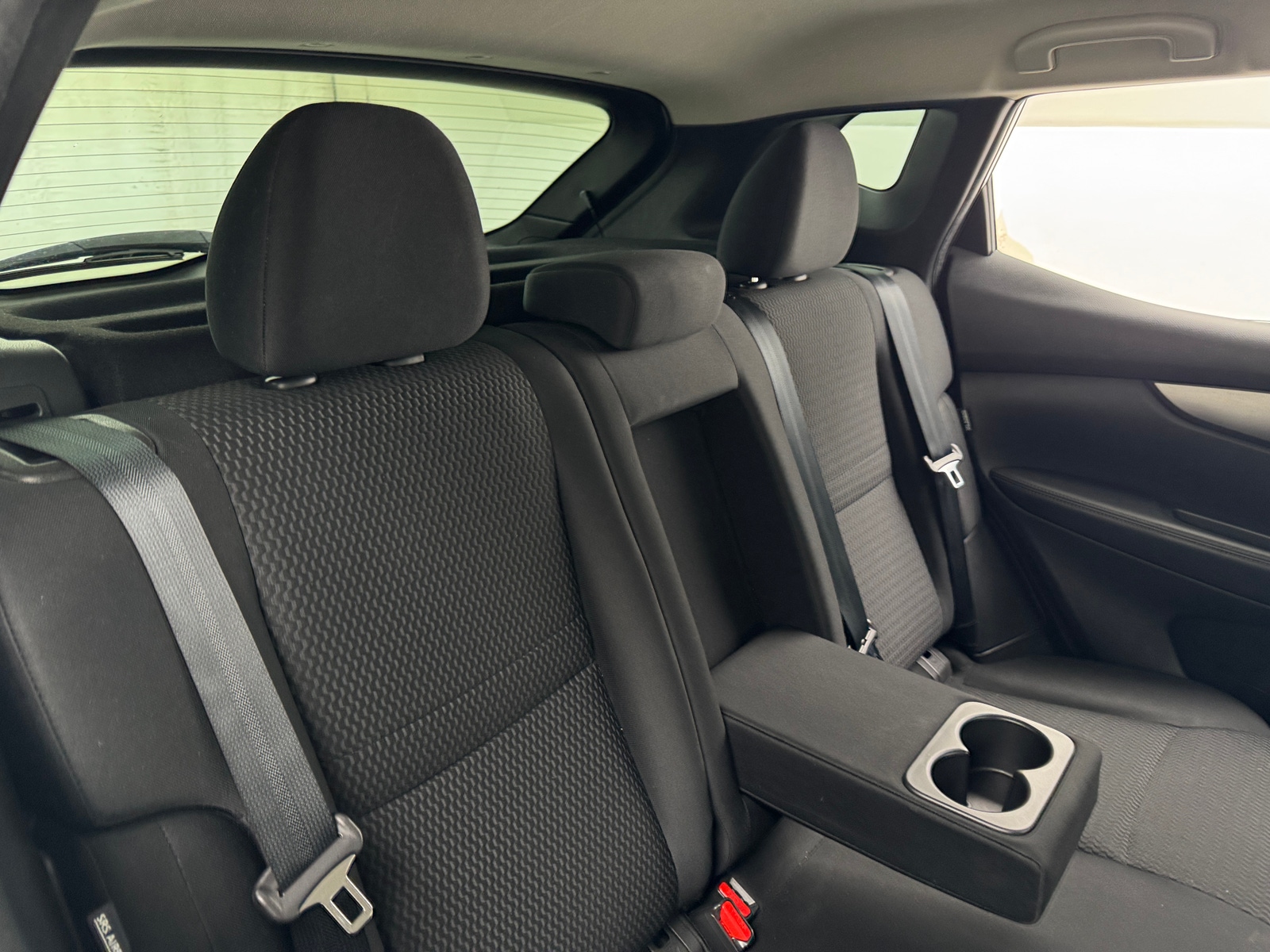Thumbnail: 2020 Nissan Rogue Sport - 6