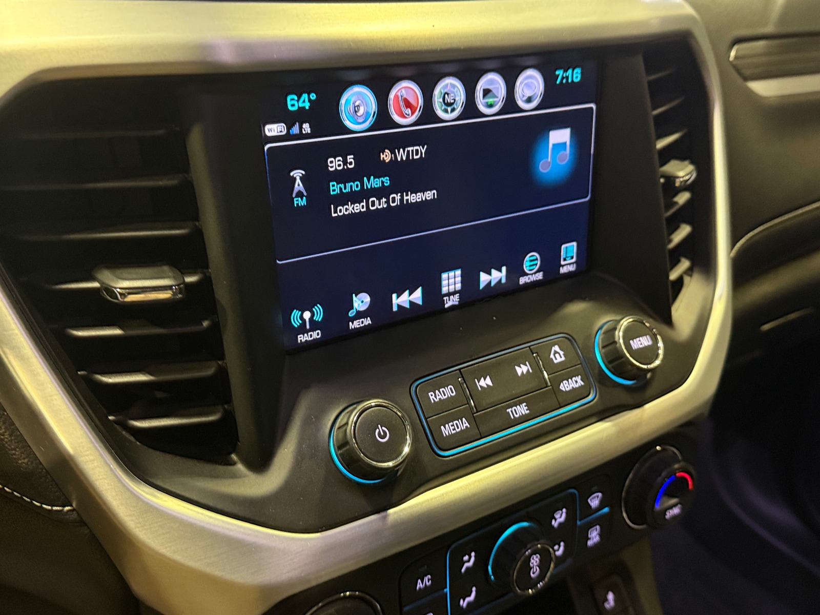 Thumbnail: 2019 GMC Acadia - 3