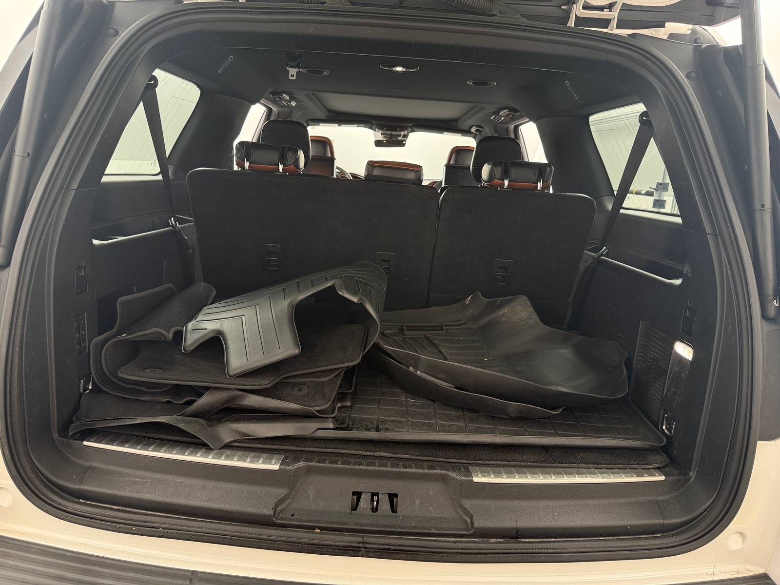 Thumbnail: 2019 Lincoln Navigator L - 6