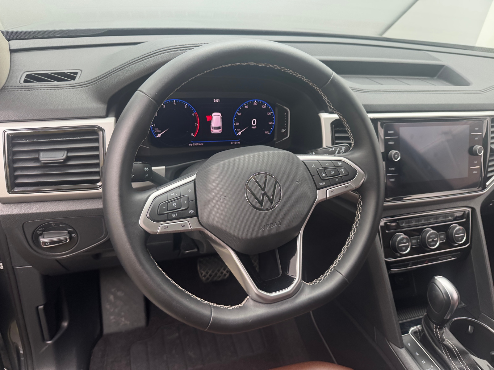 Thumbnail: 2021 Volkswagen Atlas - 4