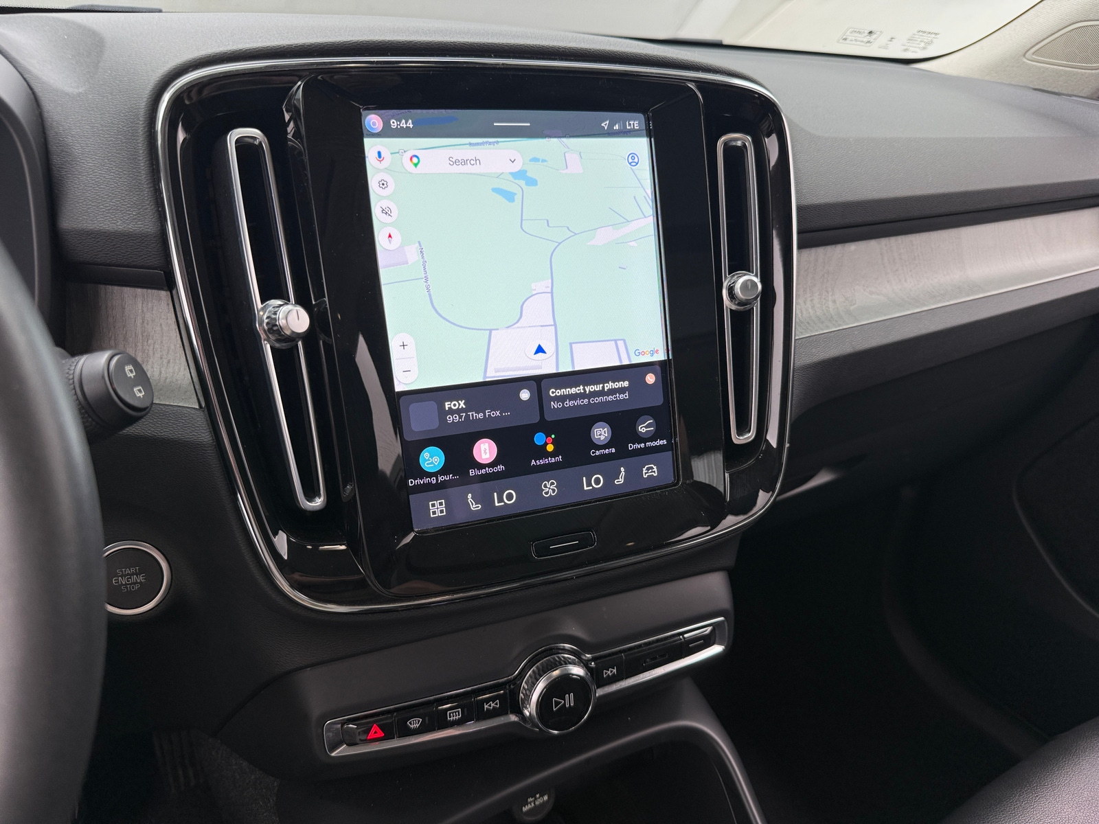 Thumbnail: 2024 Volvo XC40 - 3