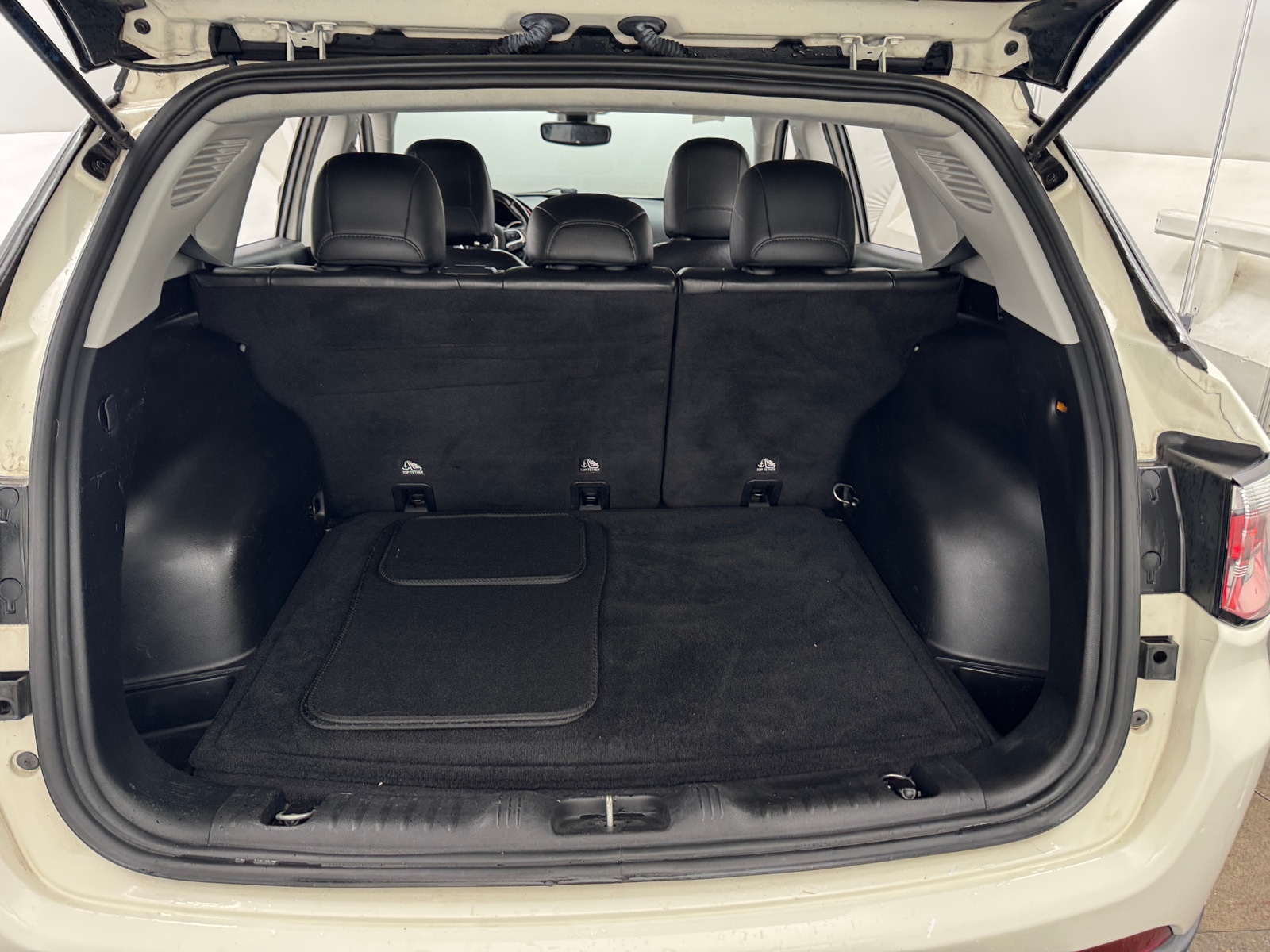 Thumbnail: 2019 Jeep Compass - 7