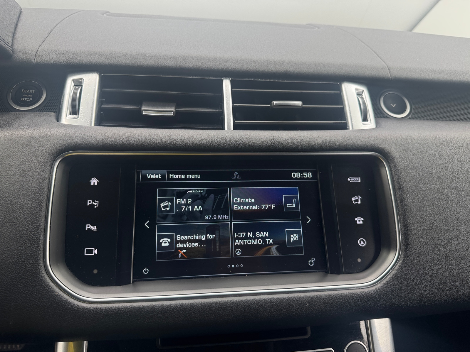 Thumbnail: 2016 Land Rover Range Rover Sport - 3