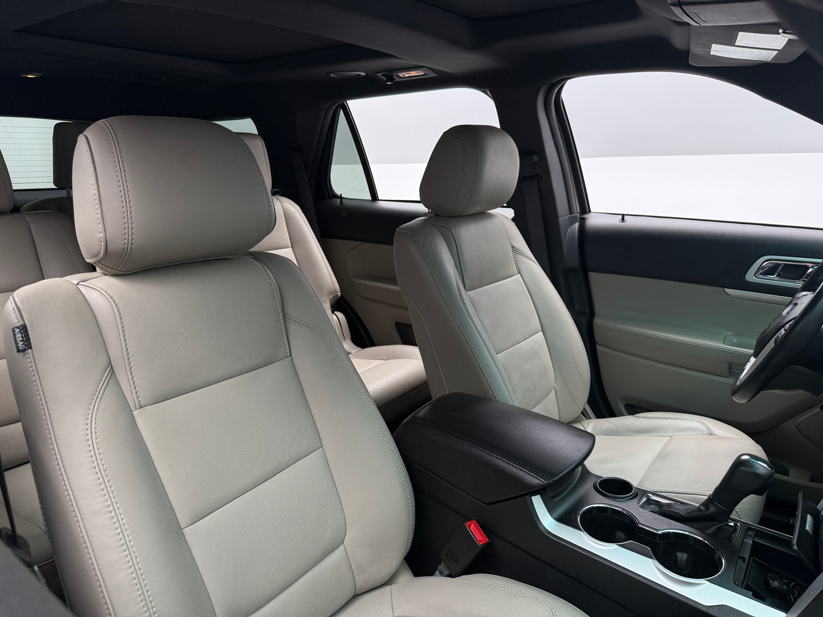 Thumbnail: 2015 Ford Explorer - 2