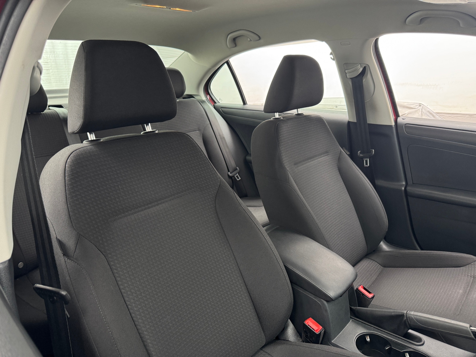 Thumbnail: 2016 Volkswagen Jetta - 2