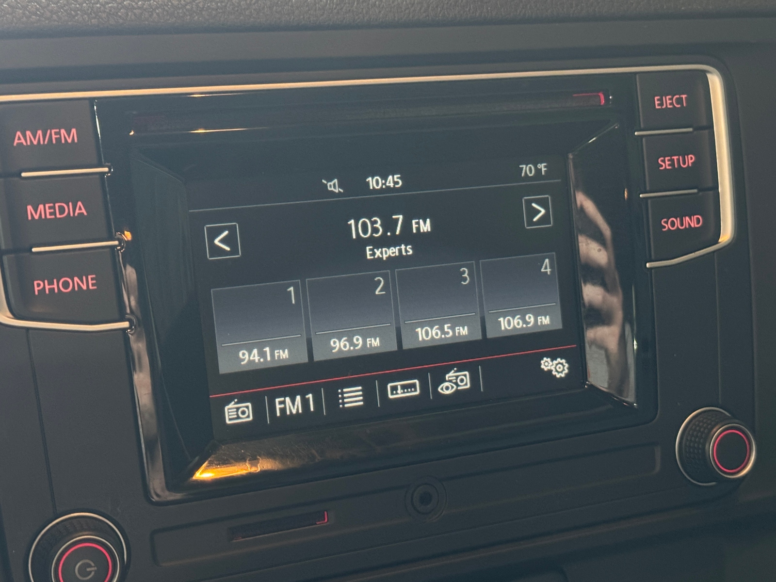 Thumbnail: 2016 Volkswagen Jetta - 4