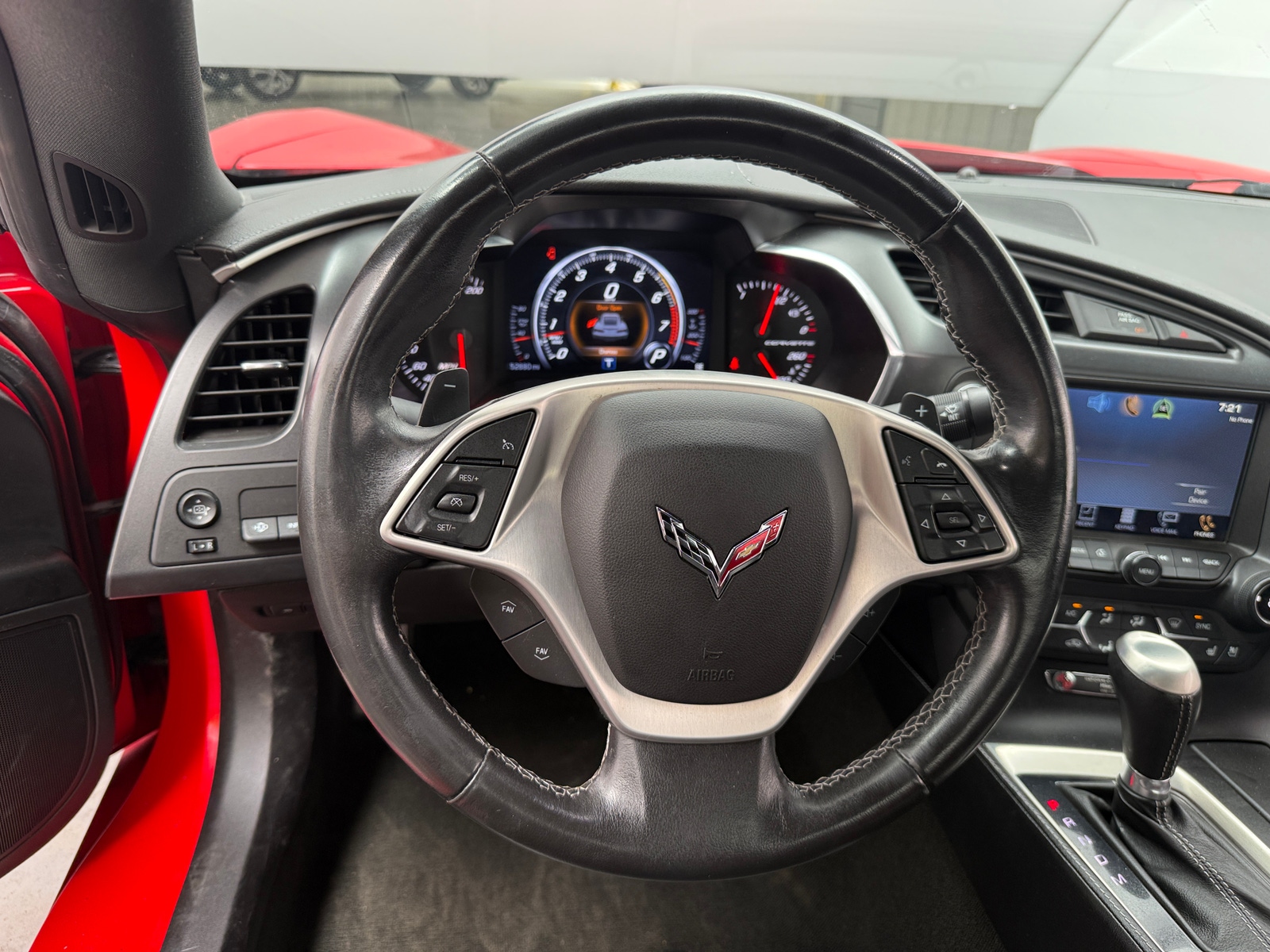 Thumbnail: 2014 Chevrolet Corvette - 3