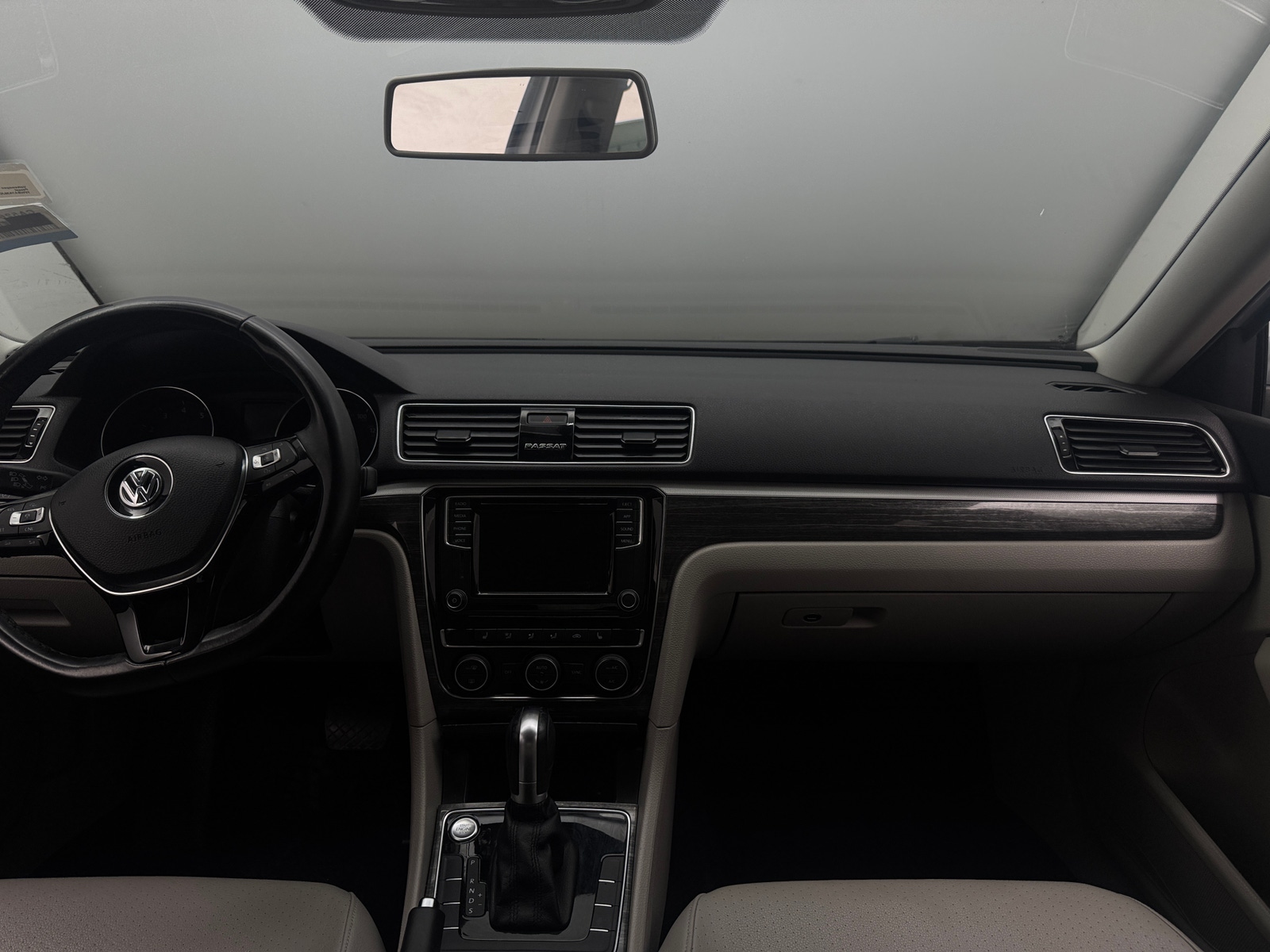Thumbnail: 2018 Volkswagen Passat - 2