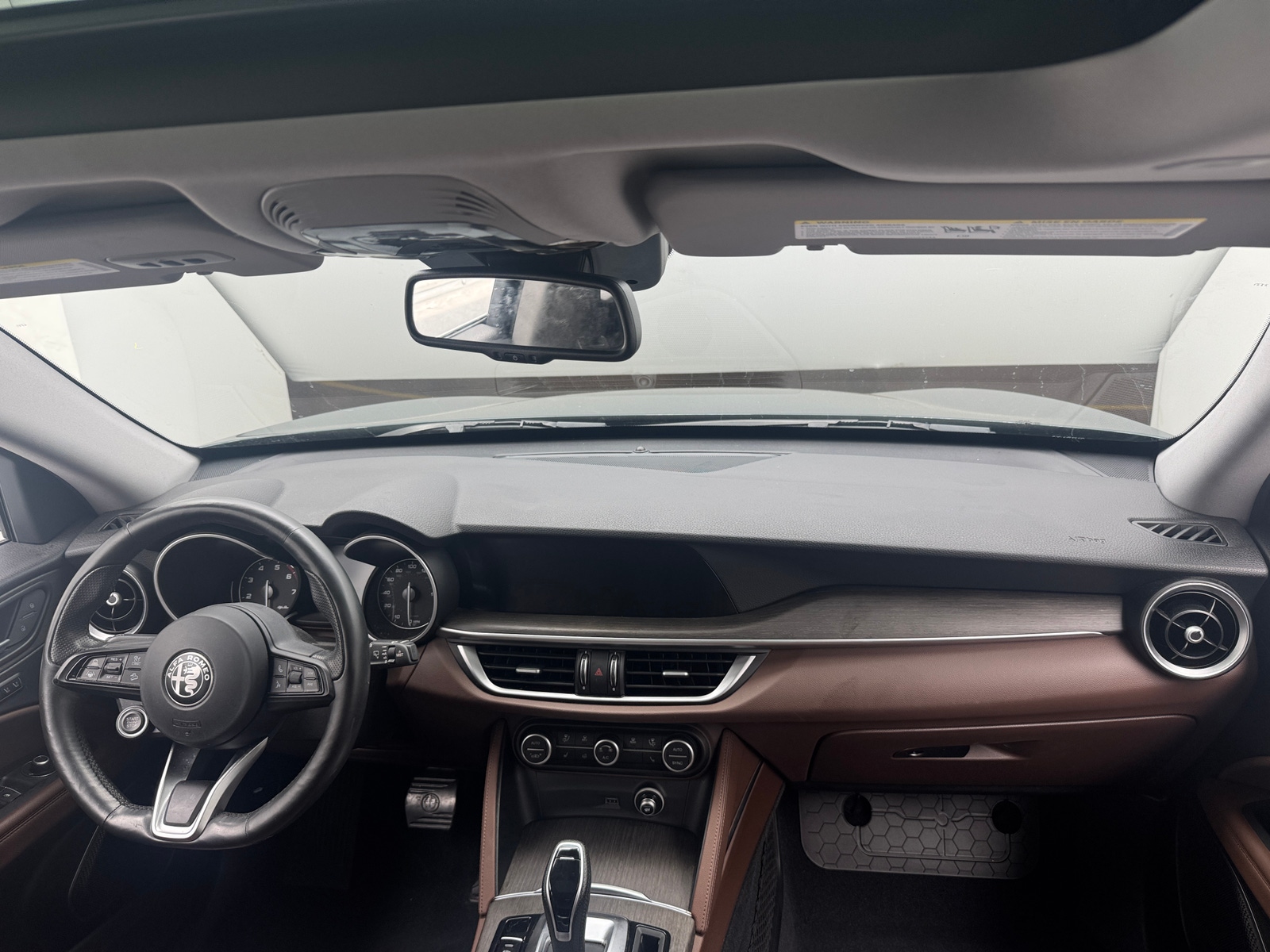 Thumbnail: 2021 Alfa Romeo Stelvio - 2