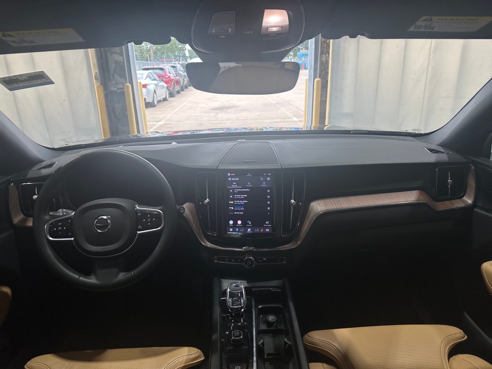 Thumbnail: 2023 Volvo XC60 - 2