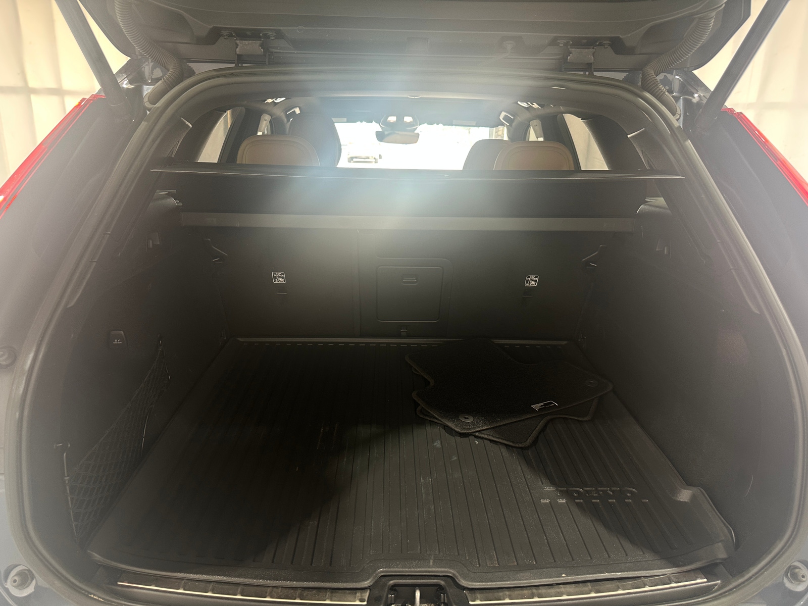 Thumbnail: 2023 Volvo XC60 - 6