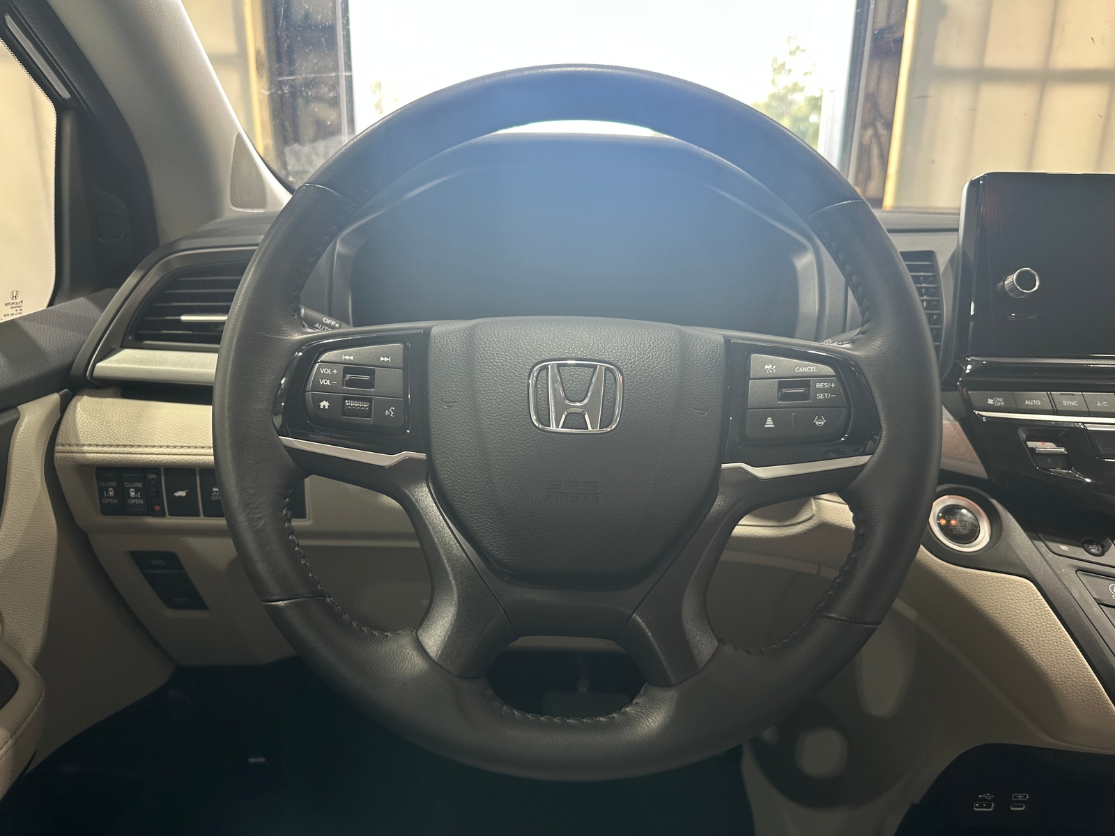 Thumbnail: 2025 Honda Odyssey - 4