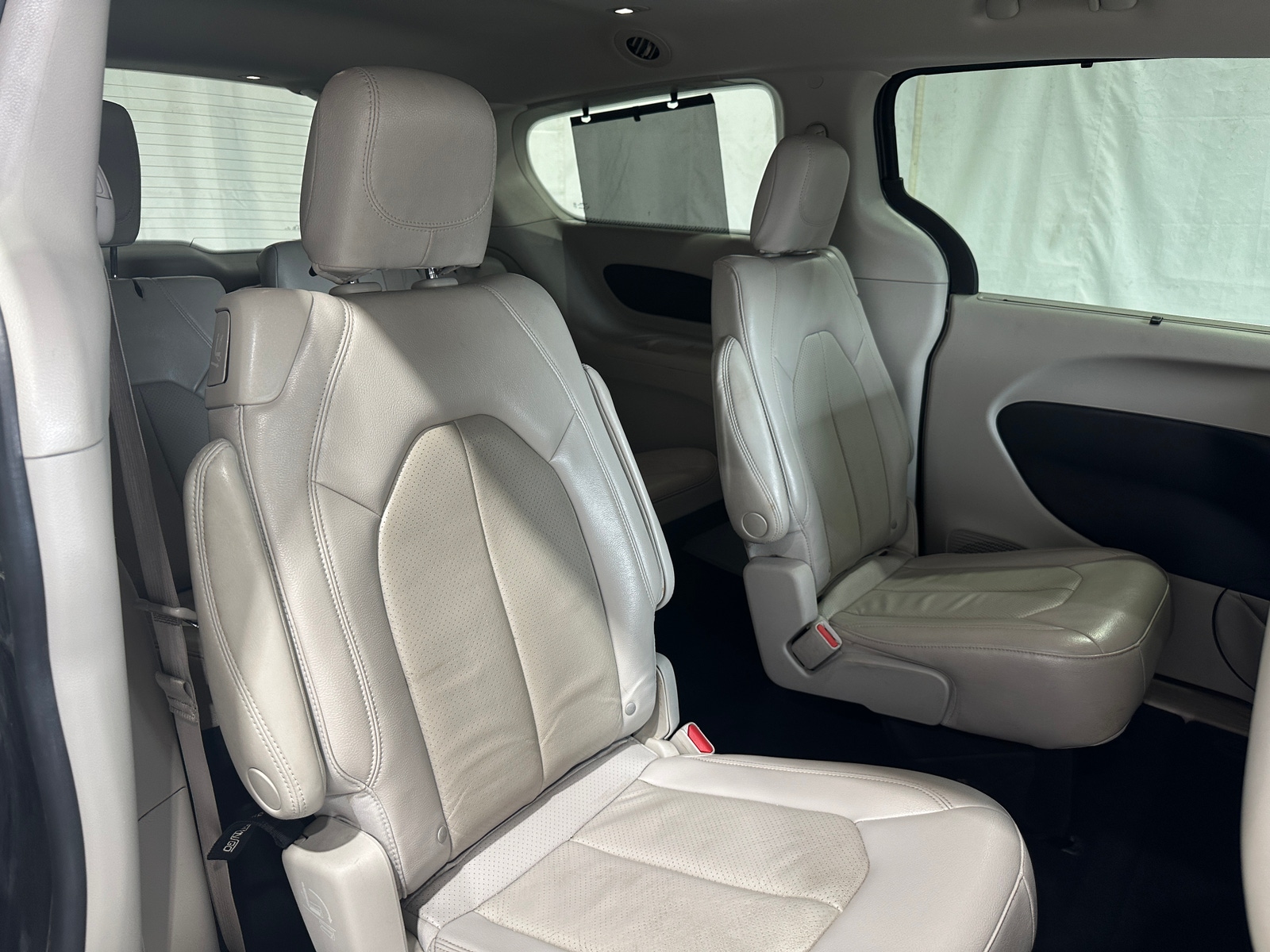 Thumbnail: 2021 Chrysler Pacifica - 5