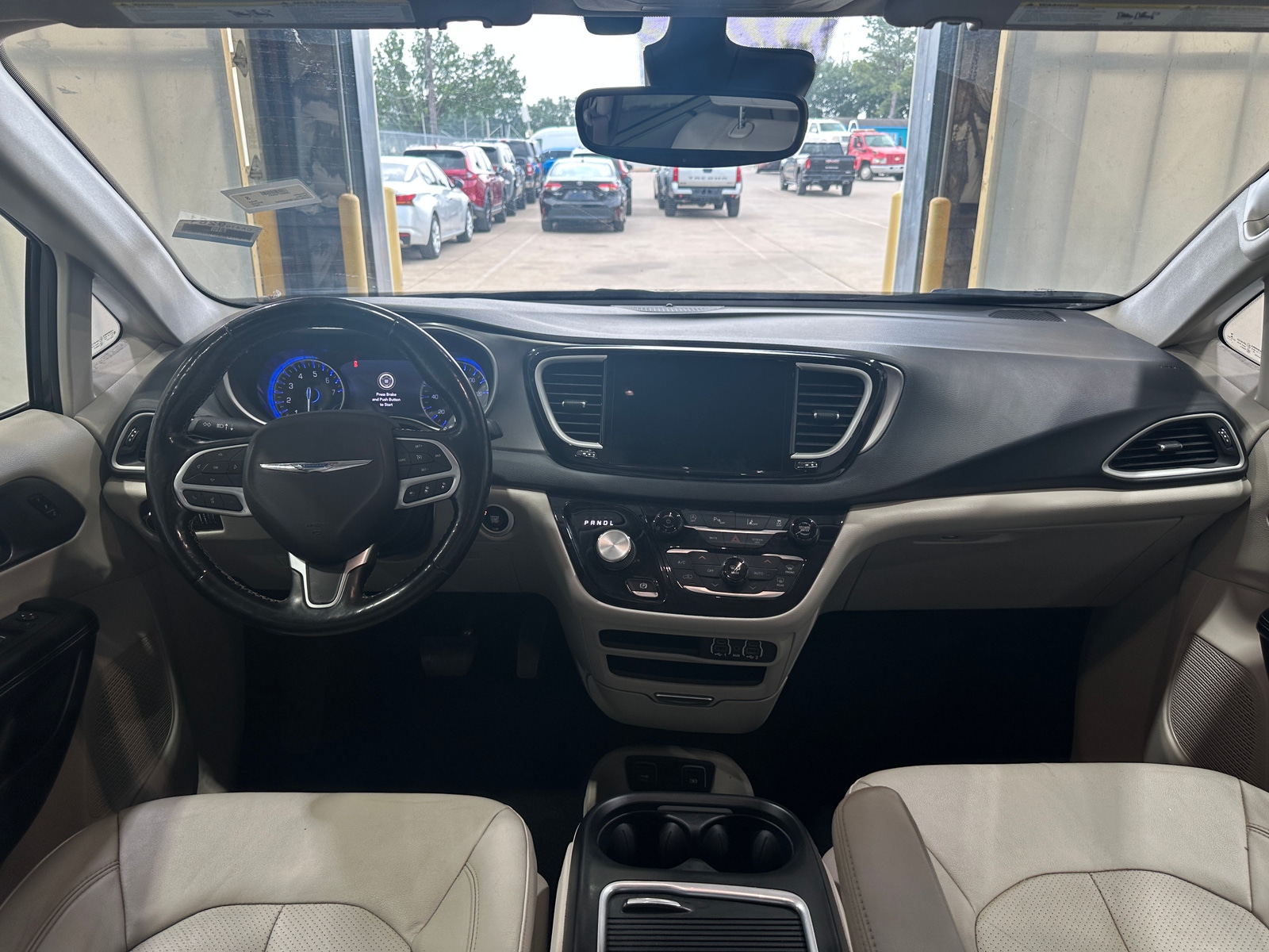 Thumbnail: 2021 Chrysler Pacifica - 2