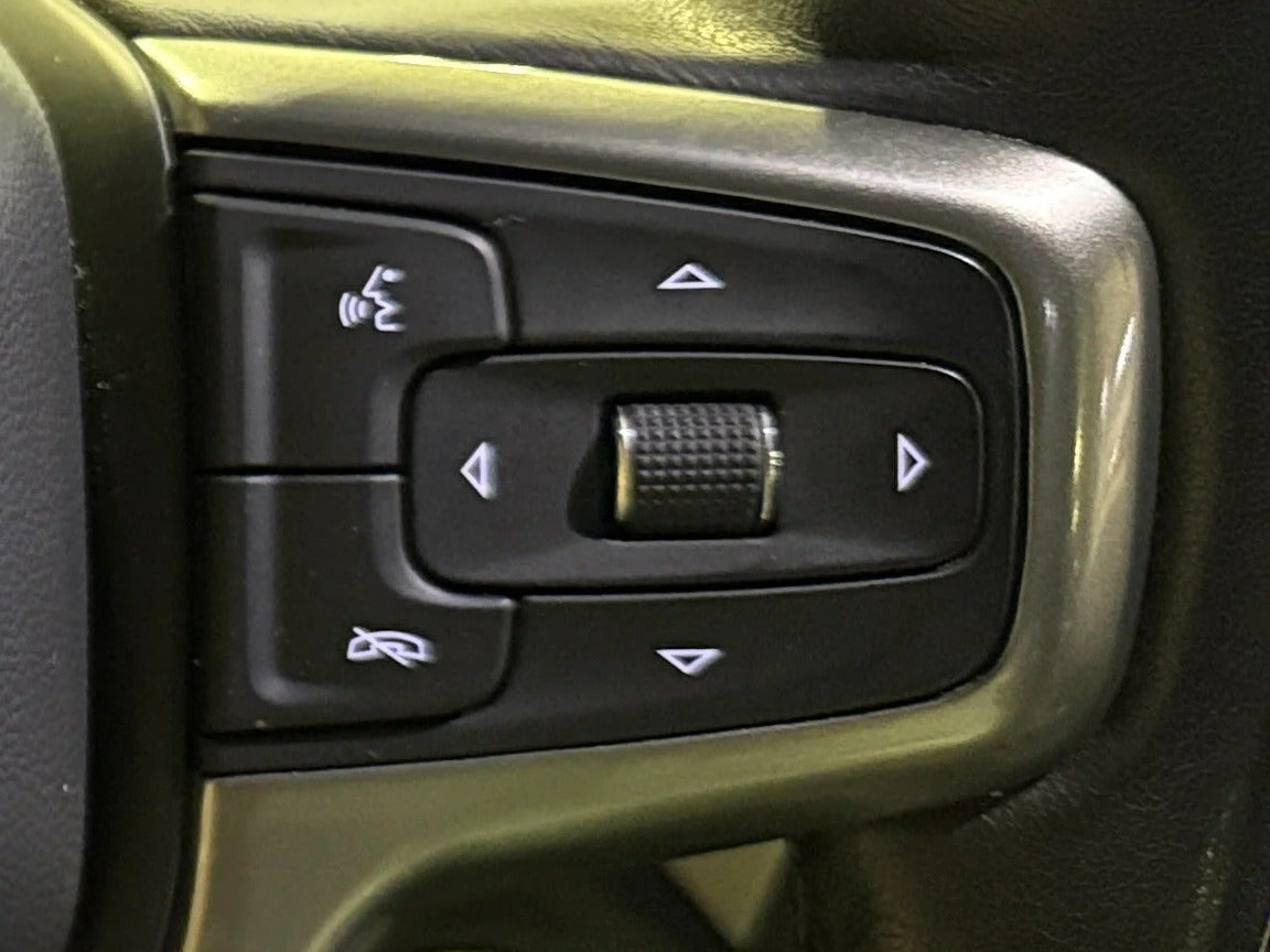 2022 Chevrolet Silverado 1500 LT - Photo 15