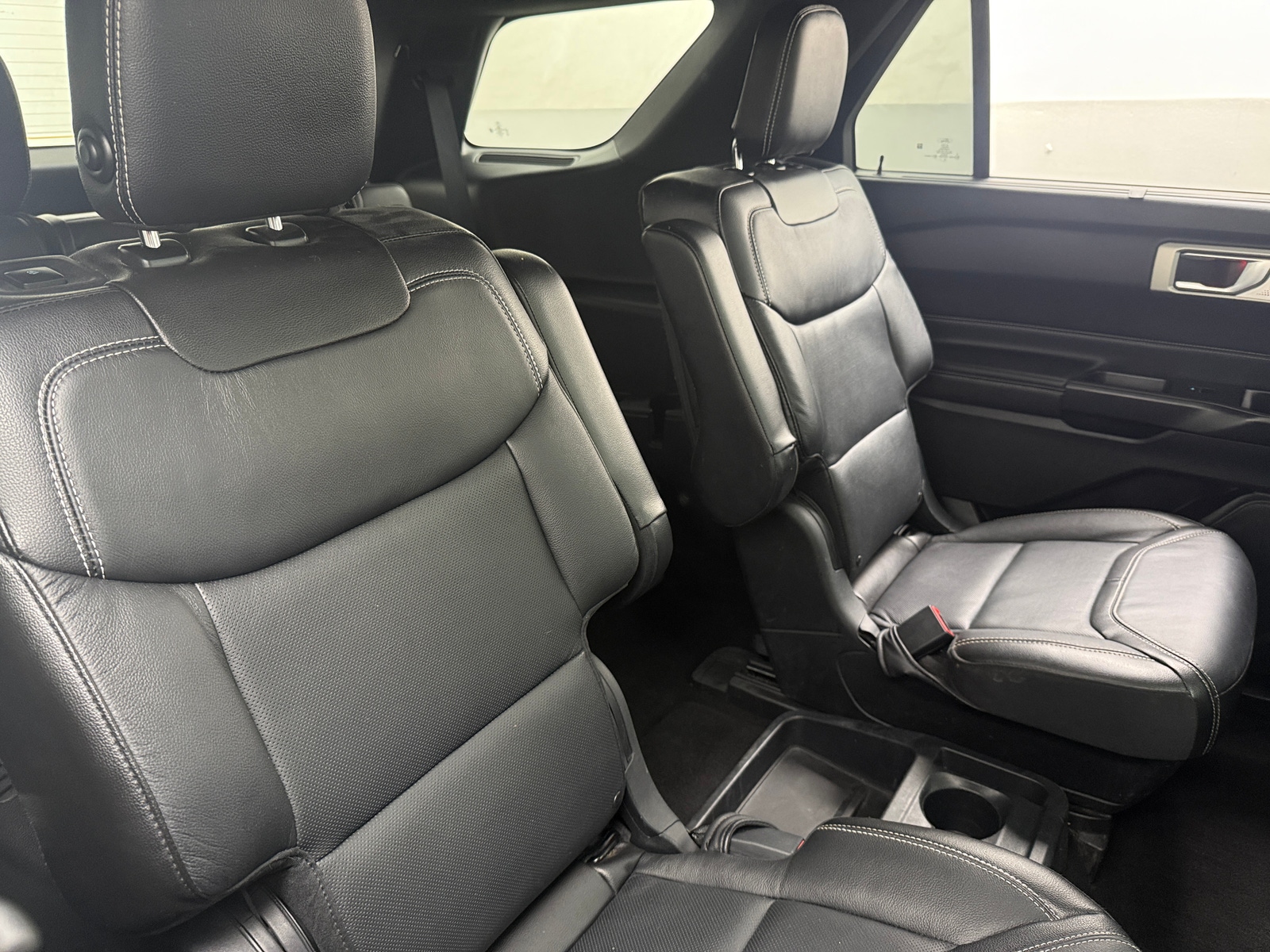 Thumbnail: 2020 Ford Explorer - 5