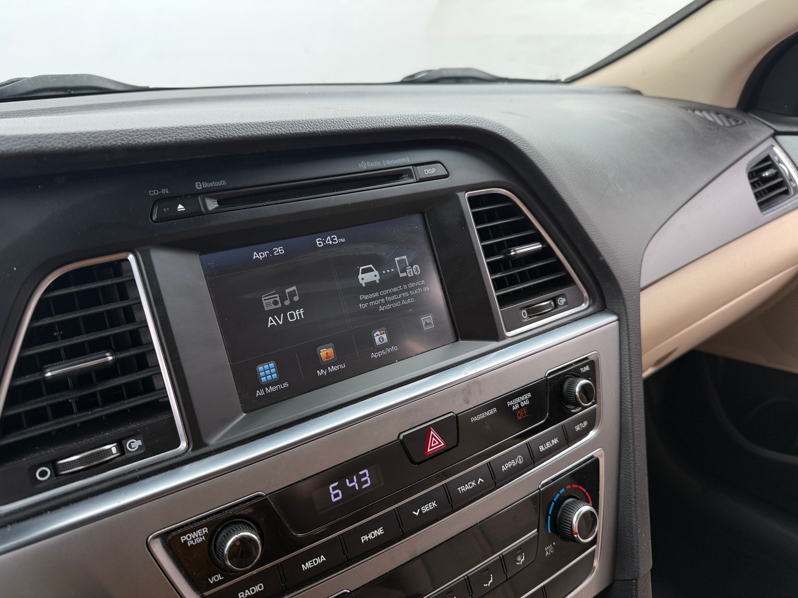 Thumbnail: 2016 Hyundai Sonata - 4