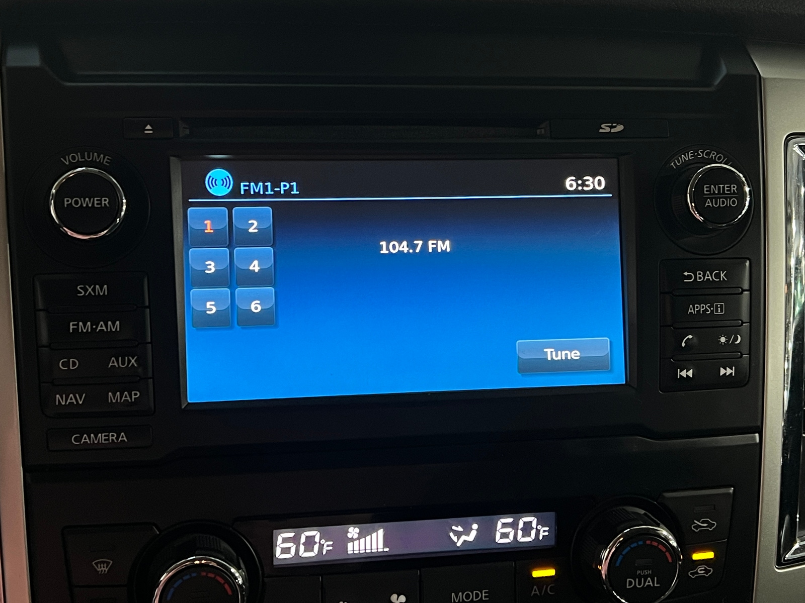 Thumbnail: 2018 Nissan Titan - 4