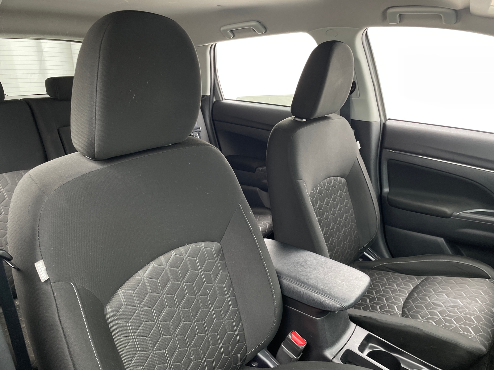 Thumbnail: 2021 Mitsubishi Outlander Sport - 2