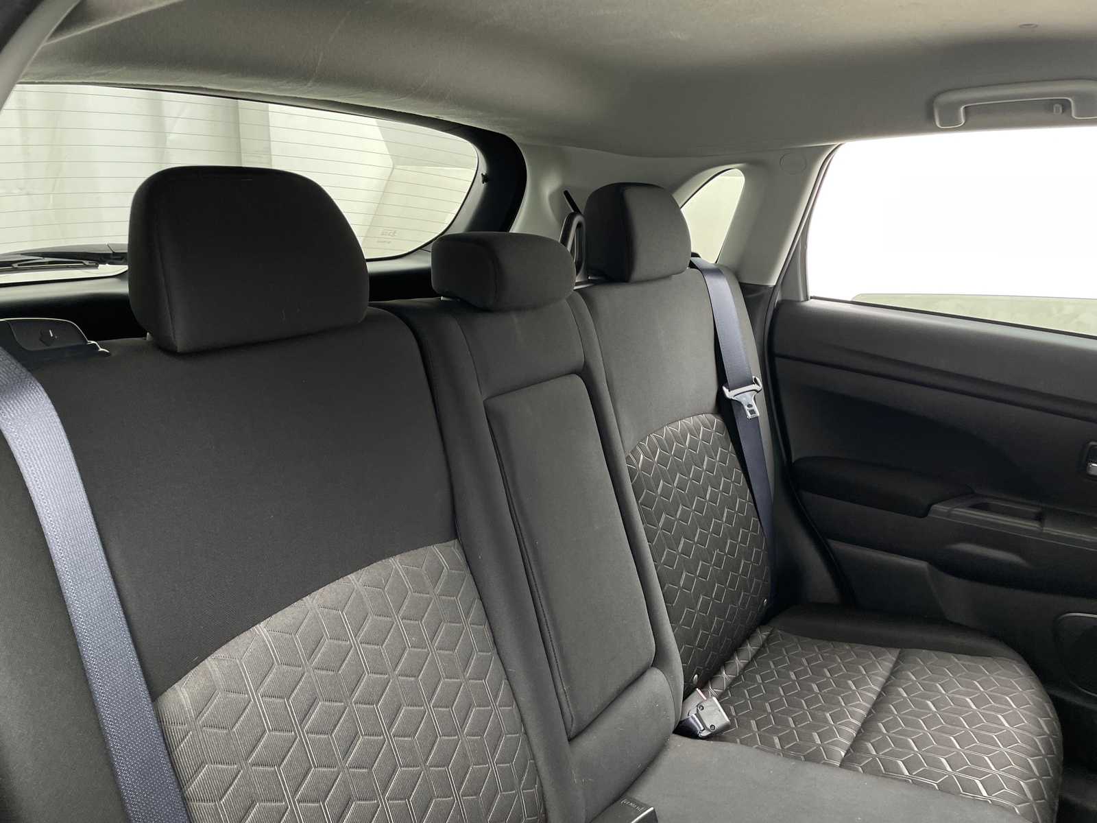 Thumbnail: 2021 Mitsubishi Outlander Sport - 6