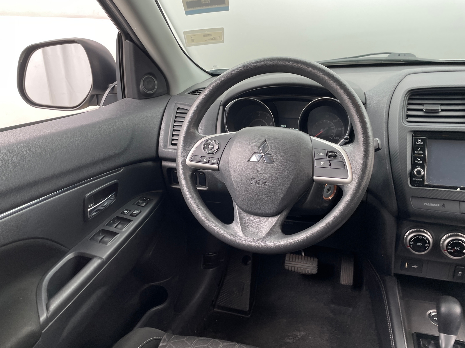 Thumbnail: 2021 Mitsubishi Outlander Sport - 5