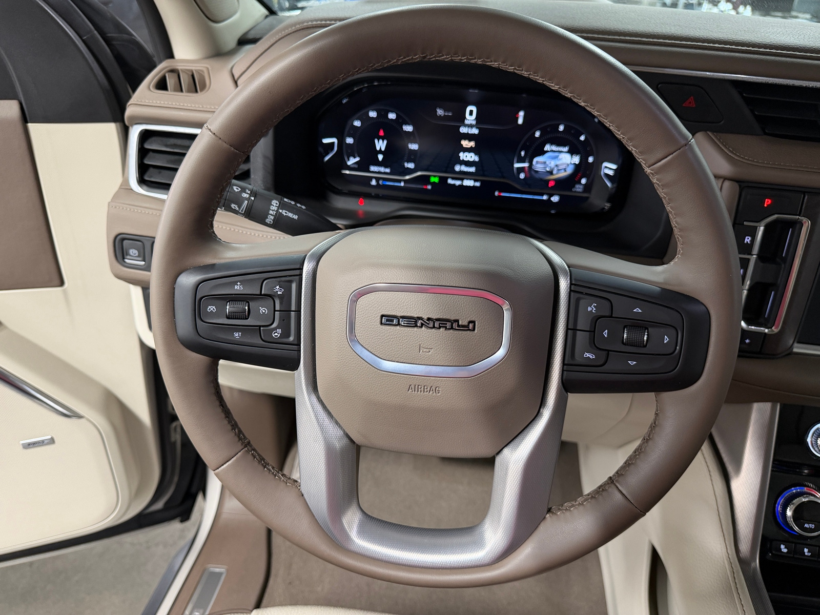 Thumbnail: 2024 GMC Yukon - 4