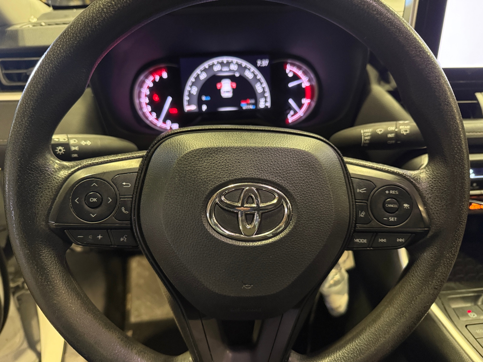 Thumbnail: 2023 Toyota RAV4 - 5