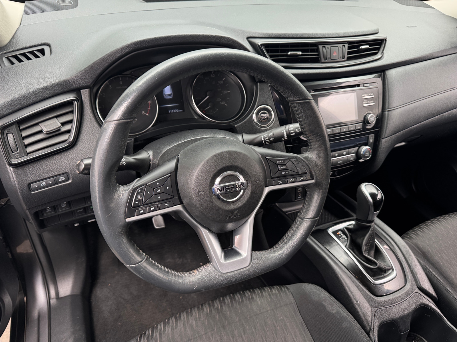 Thumbnail: 2017 Nissan Rogue - 5