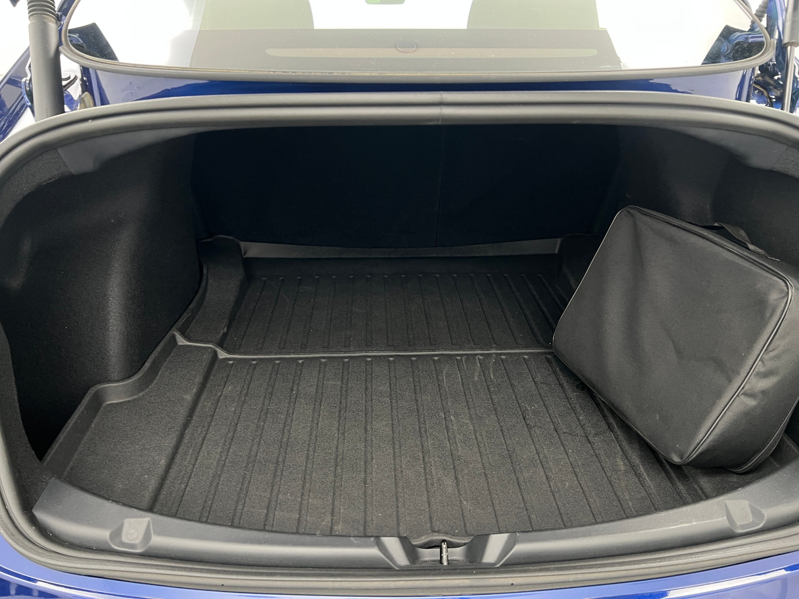Thumbnail: 2023 Tesla Model 3 - 5