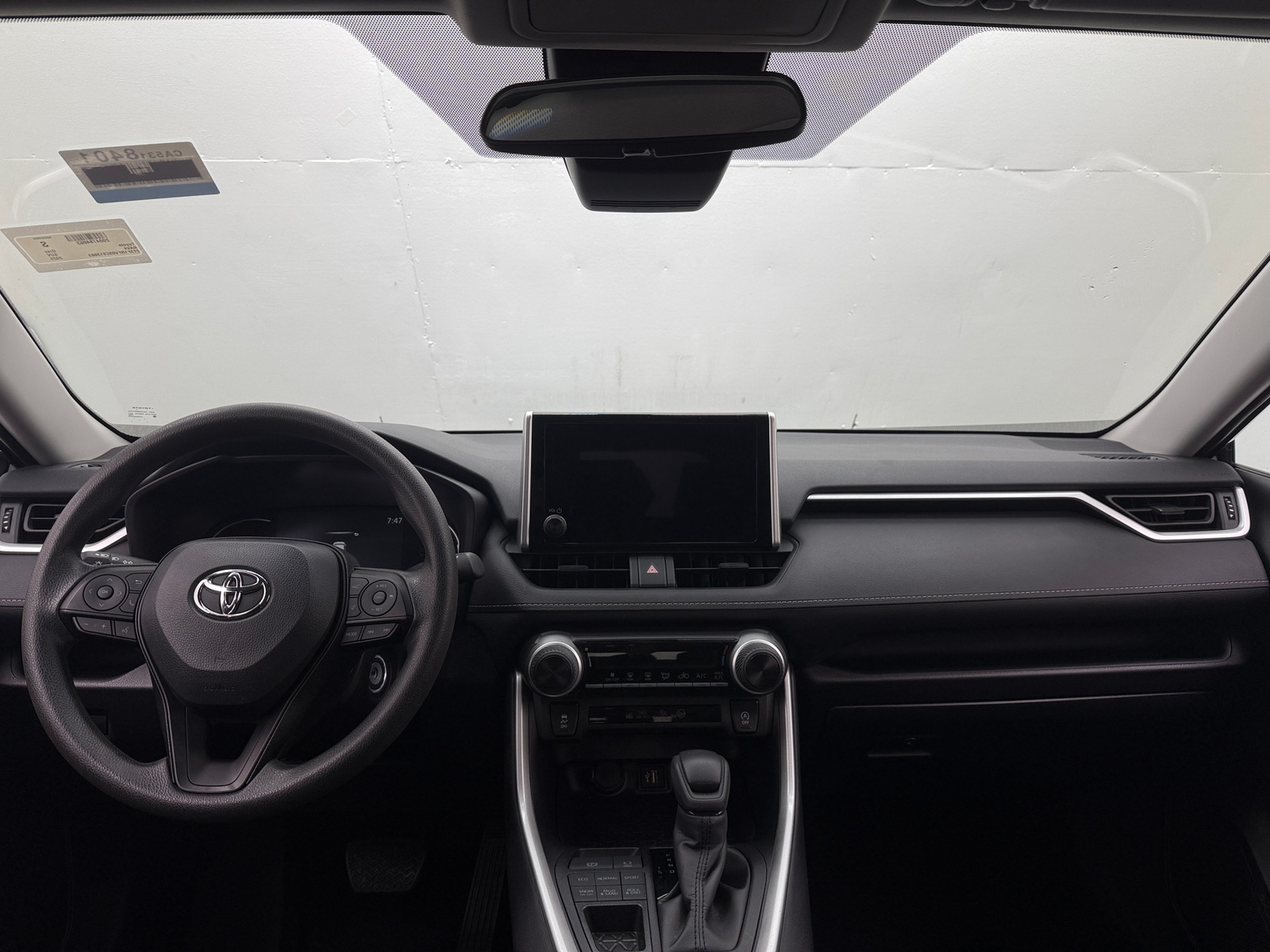 Thumbnail: 2025 Toyota RAV4 - 3