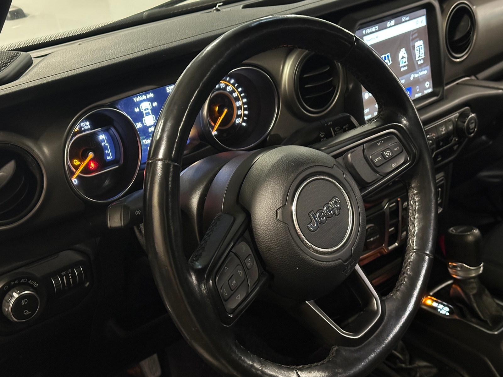 Thumbnail: 2021 Jeep Gladiator - 5