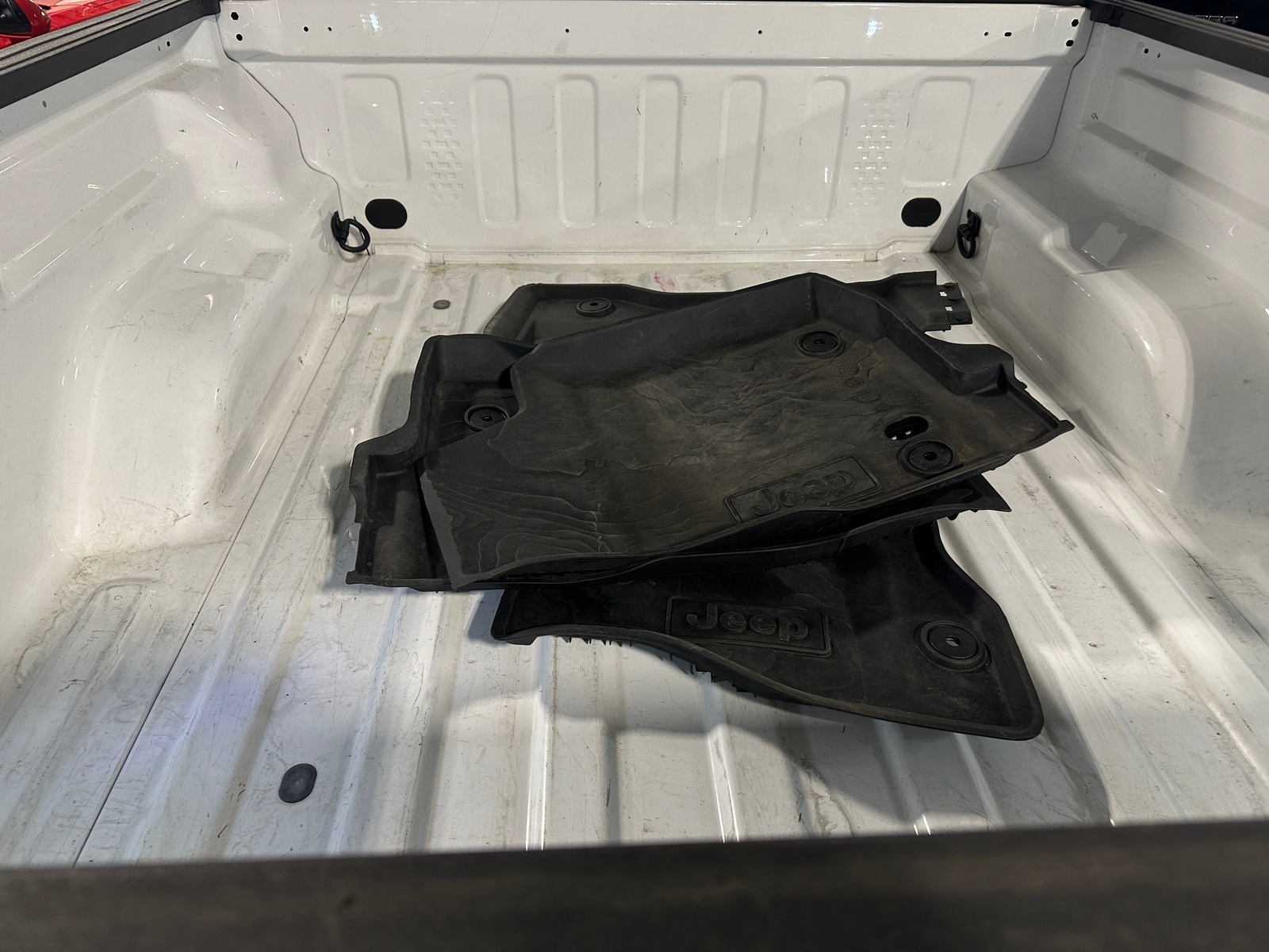 Thumbnail: 2021 Jeep Gladiator - 7