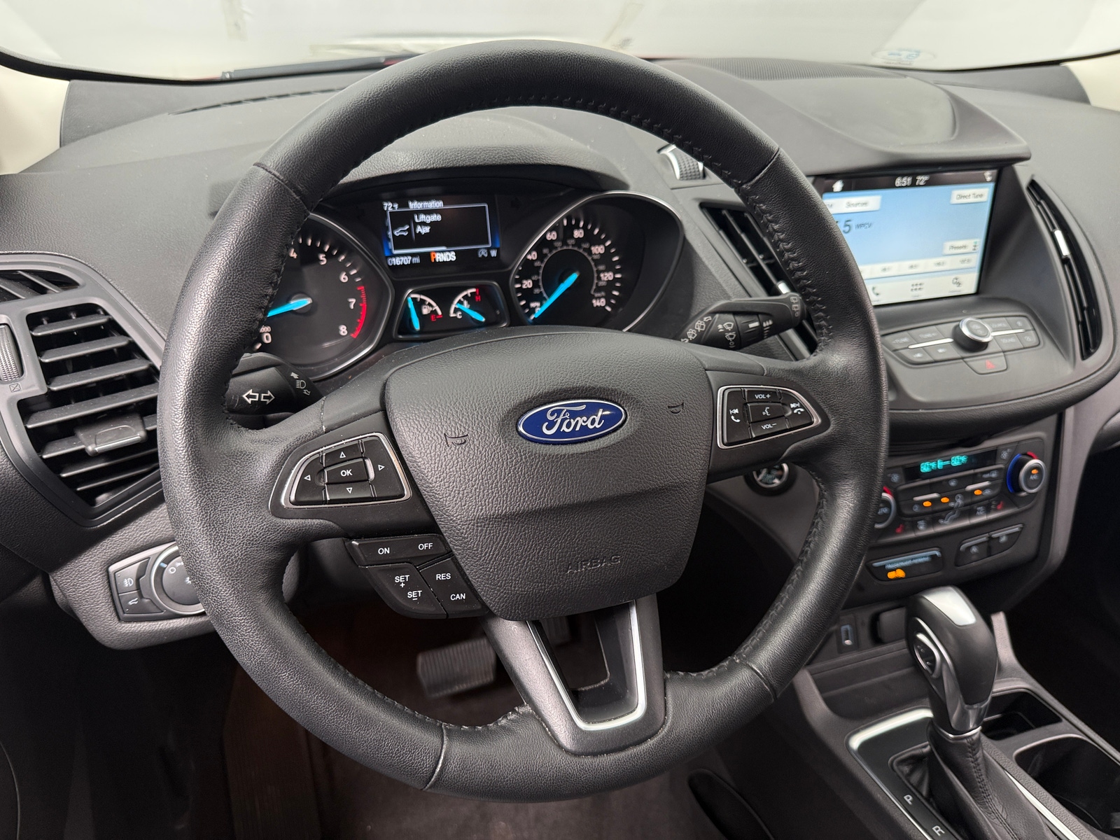 Thumbnail: 2019 Ford Escape - 4
