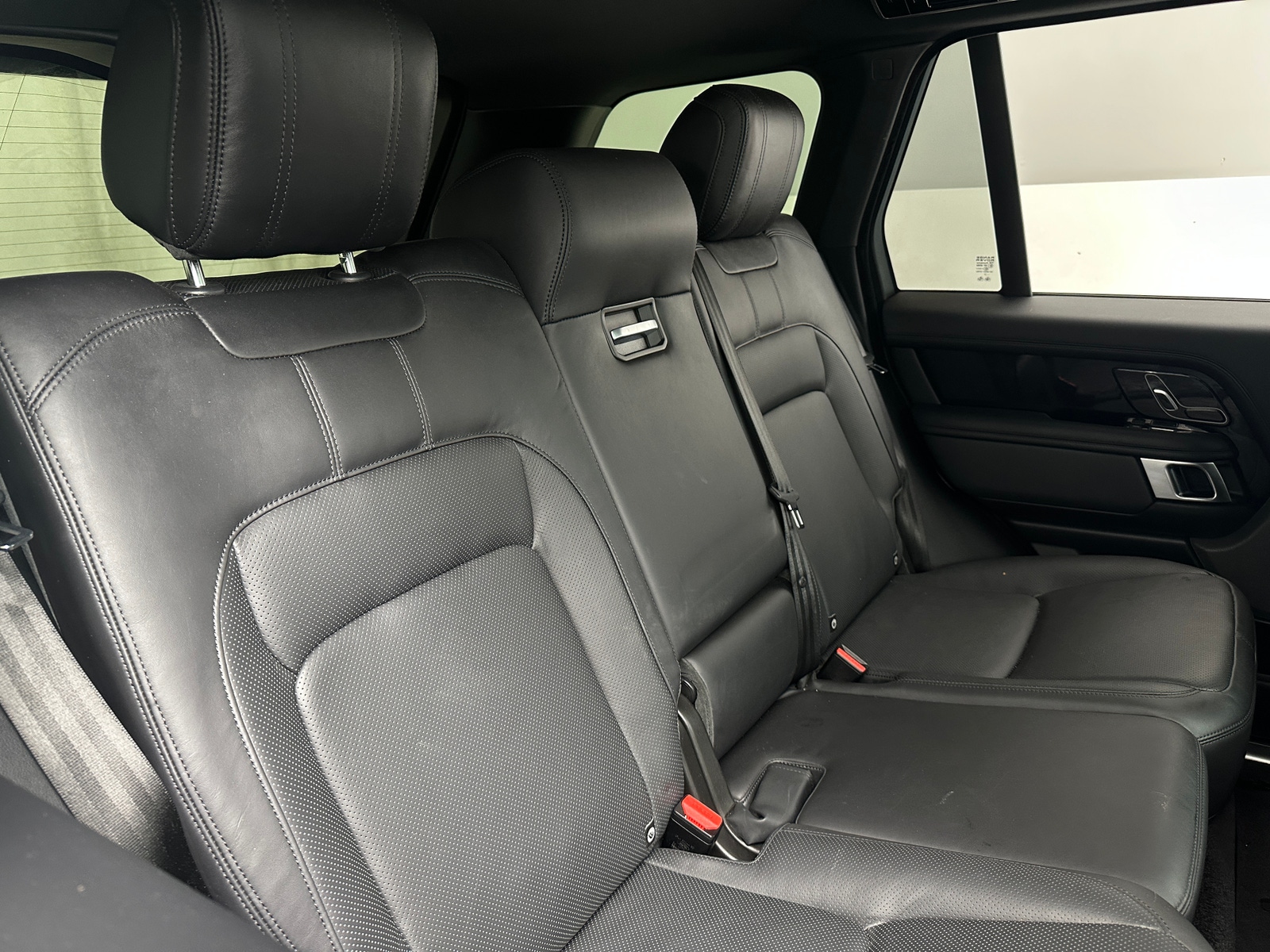 Thumbnail: 2021 Land Rover Range Rover - 5
